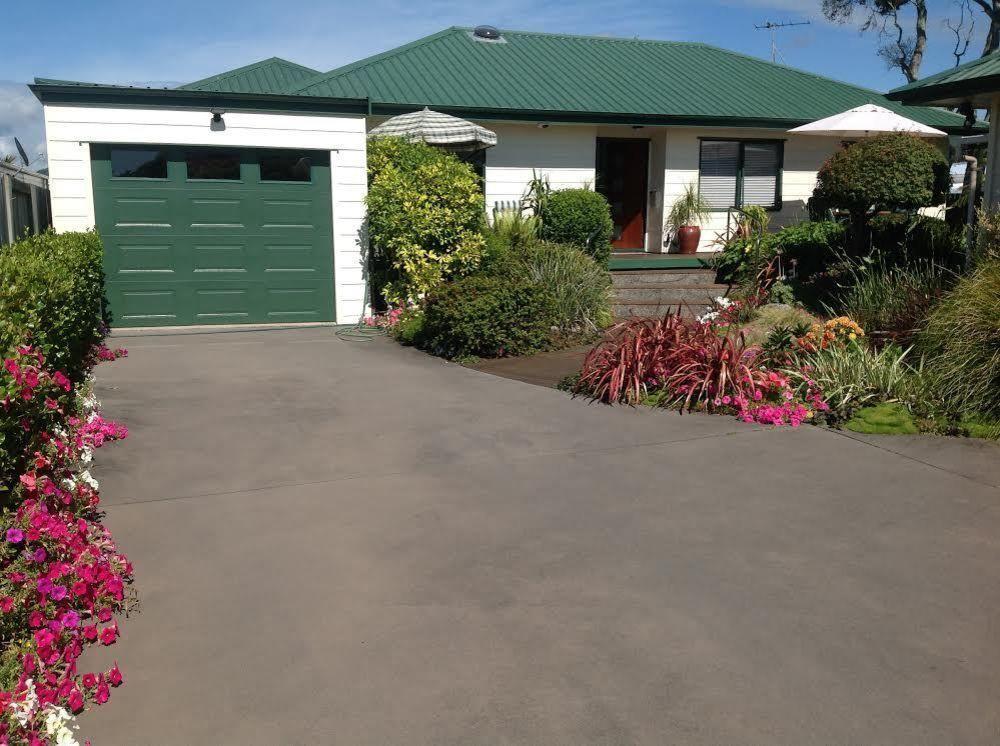 Andrea'S Bed & Breakfast Whitianga Exterior photo