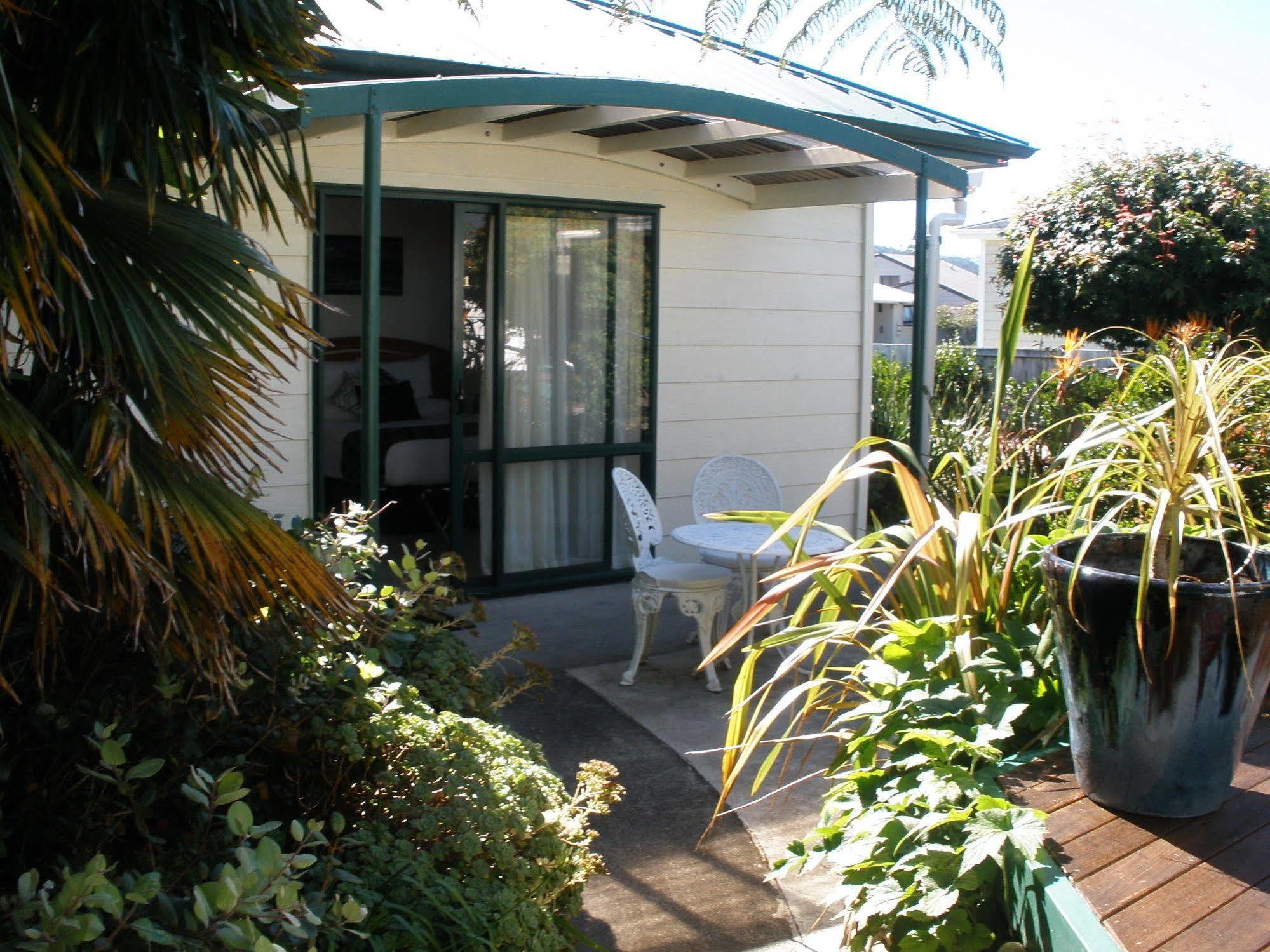 Andrea'S Bed & Breakfast Whitianga Exterior photo